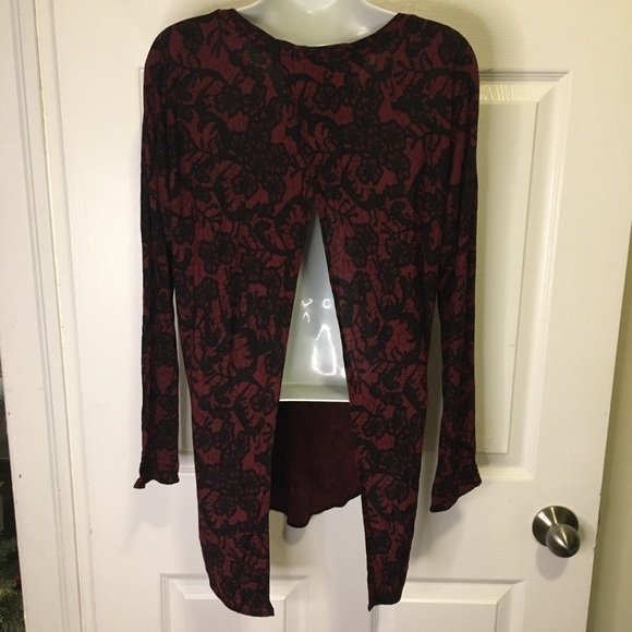 ARITZIA Wilfred La Riviere Burgundy Lace Print Top Shirt - Picture 4 of 8